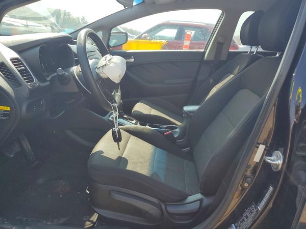 2018 KIA FORTE LX Base
