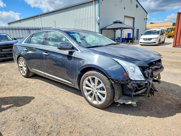 2013 CADILLAC XTS Luxury