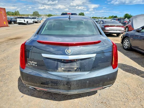 2013 CADILLAC XTS Luxury