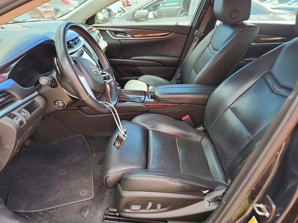 2013 CADILLAC XTS Luxury