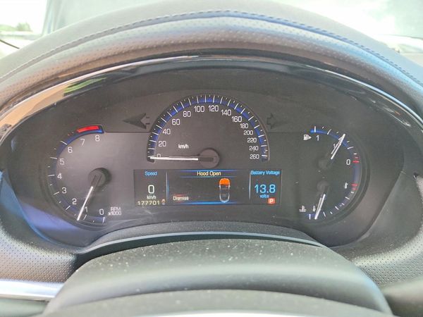 2013 CADILLAC XTS Luxury