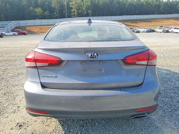 2017 KIA FORTE