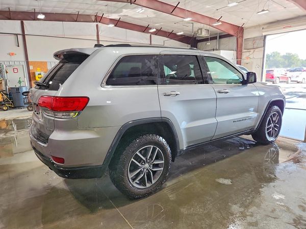 2017 JEEP GRAND CHEROKEE