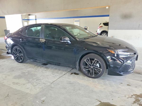 2026 TOYOTA CAMRY