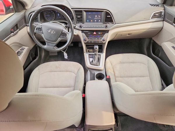 2017 HYUNDAI ELANTRA