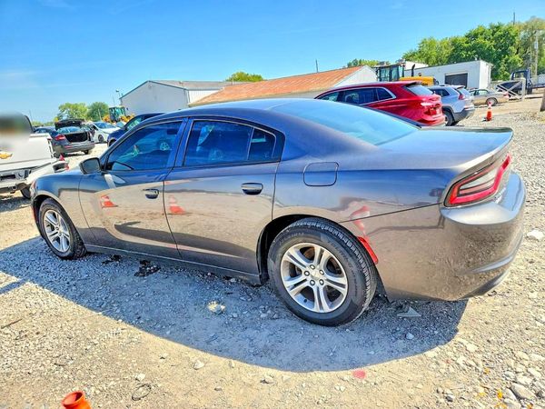 2016 DODGE CHARGER SE