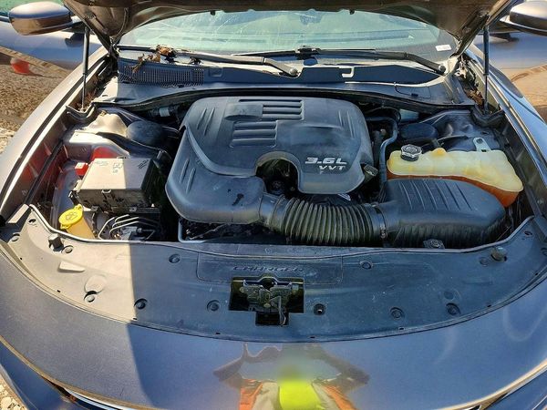 2016 DODGE CHARGER SE
