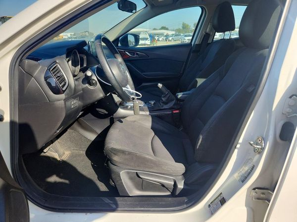 2015 MAZDA 3 Touring/GS