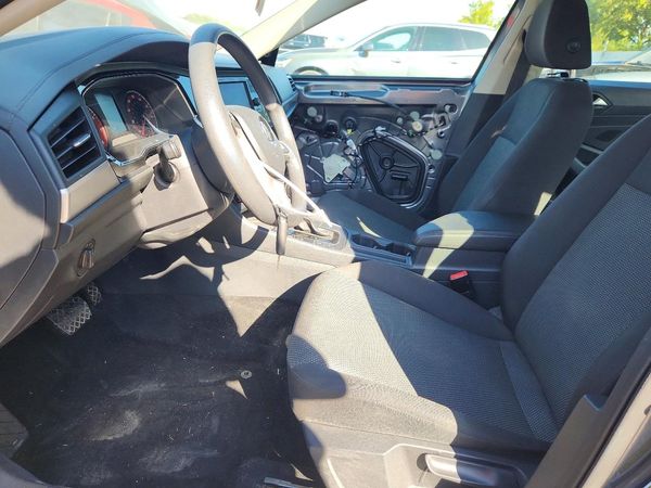 2019 VOLKSWAGEN JETTA S, SE, R-Line — DENT