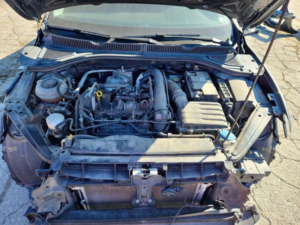 2019 VOLKSWAGEN JETTA S, SE, R-Line — Engine bay