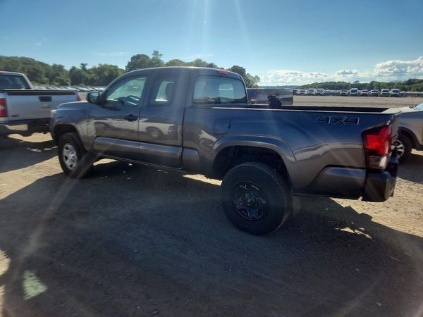2018 TOYOTA TACOMA SR/SR5