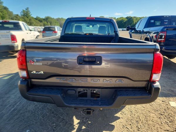 2018 TOYOTA TACOMA SR/SR5