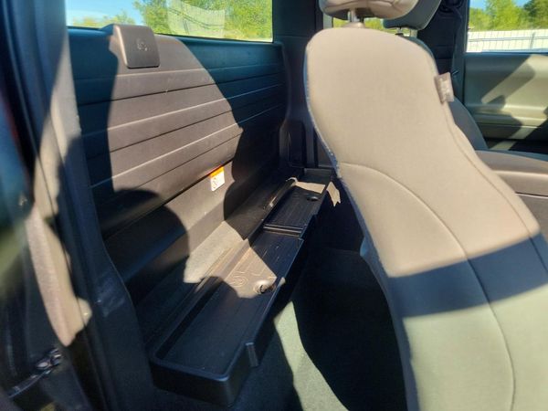 2018 TOYOTA TACOMA SR/SR5