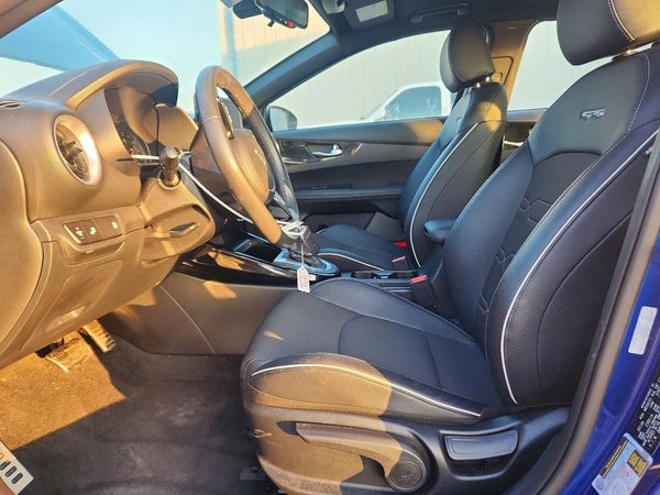2024 KIA FORTE GT Line