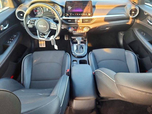2024 KIA FORTE GT Line
