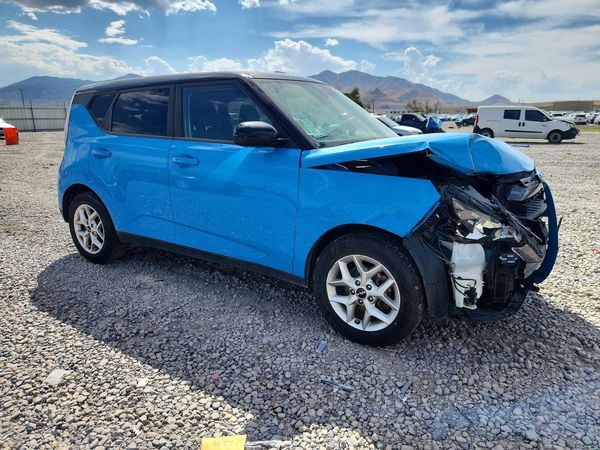 2023 KIA SOUL LX, S