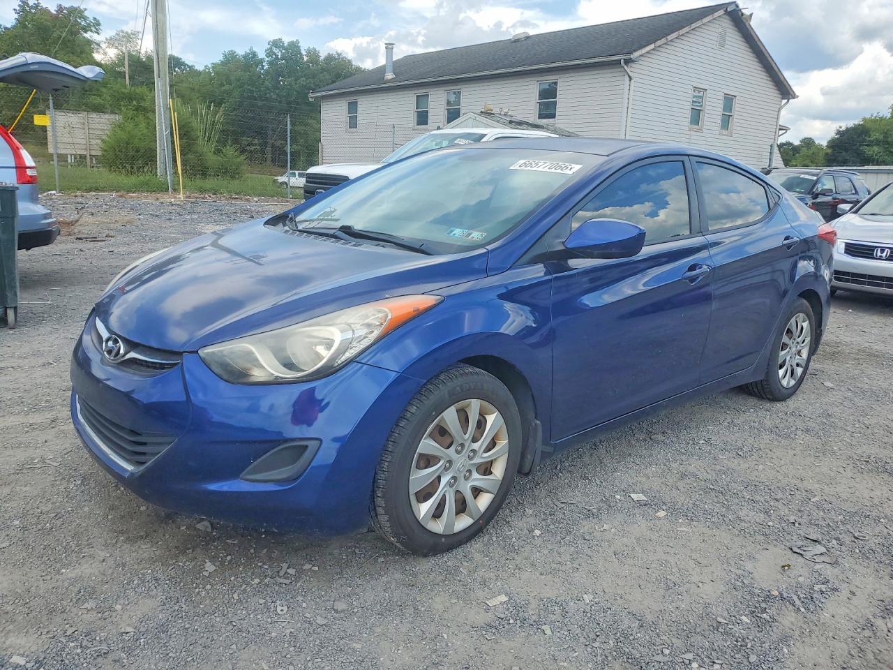 2013 HYUNDAI ELANTRA