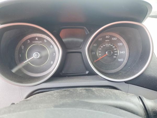 2013 HYUNDAI ELANTRA