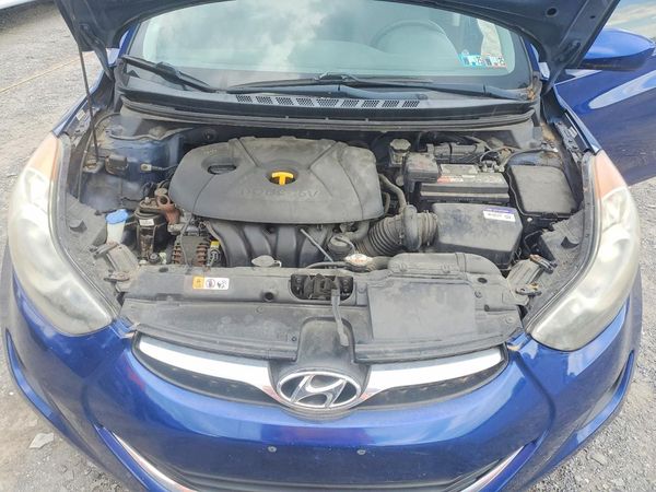 2013 HYUNDAI ELANTRA