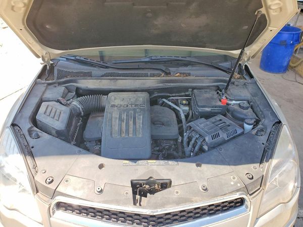 2014 CHEVROLET EQUINOX LS — Engine bay