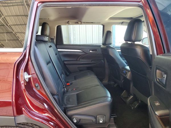 2018 TOYOTA HIGHLANDER