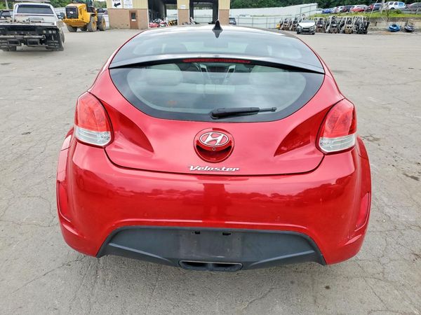2013 HYUNDAI VELOSTER