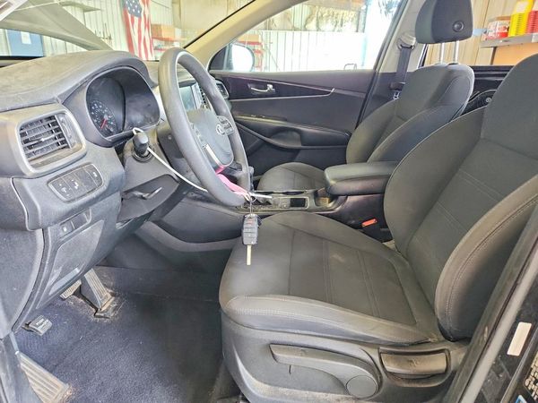 2019 KIA SORENTO L, LX, S