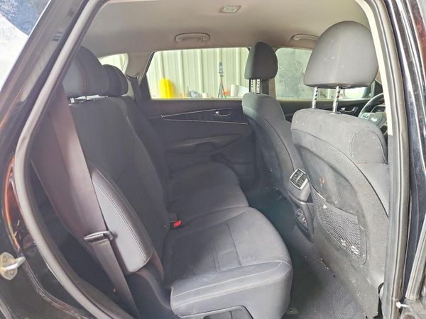 2019 KIA SORENTO L, LX, S