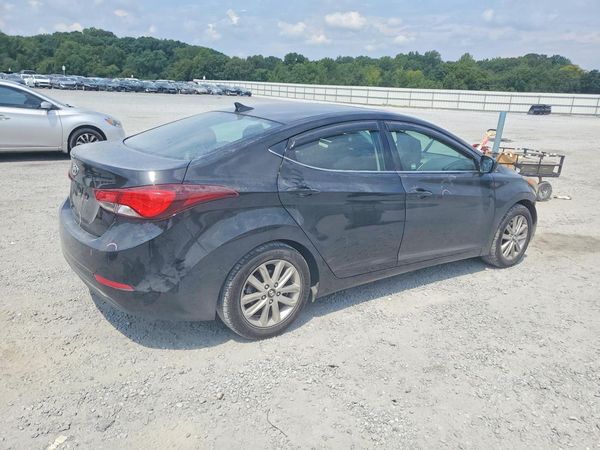 2015 HYUNDAI ELANTRA GLS(Middle)