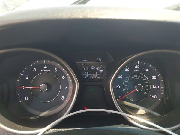 2015 HYUNDAI ELANTRA GLS(Middle)
