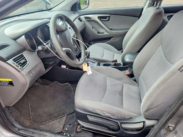 2013 HYUNDAI ELANTRA