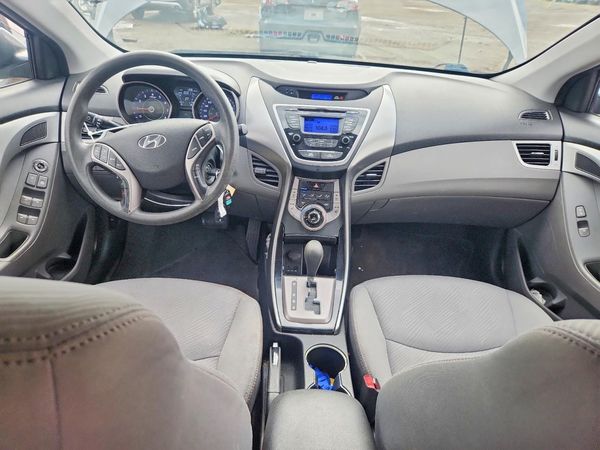 2013 HYUNDAI ELANTRA