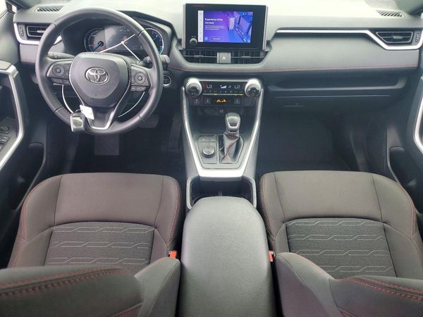 2024 TOYOTA RAV4 SE