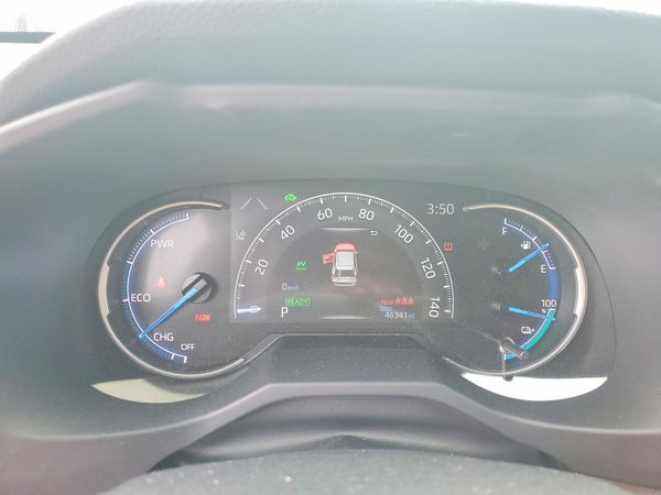 2024 TOYOTA RAV4 SE