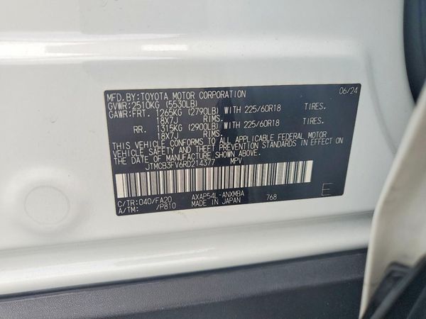 2024 TOYOTA RAV4 SE