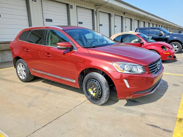 2016 VOLVO XC60