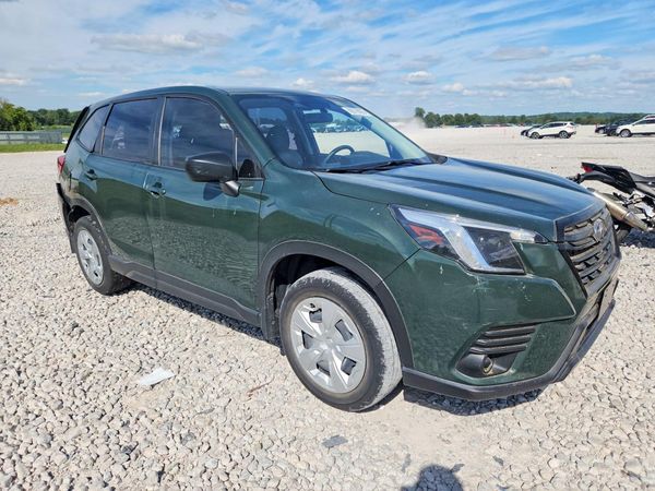 2022 SUBARU FORESTER