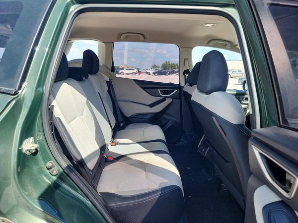 2022 SUBARU FORESTER