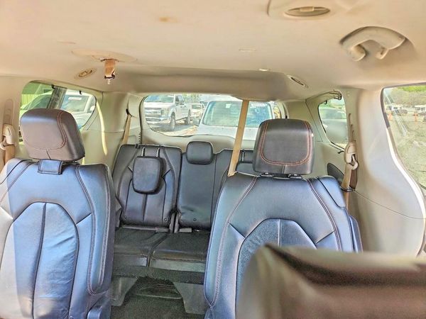 2017 CHRYSLER PACIFICA Touring L
