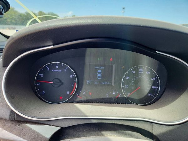 2014 KIA CADENZA EX