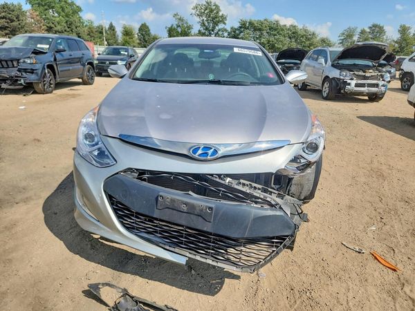 2012 HYUNDAI SONATA