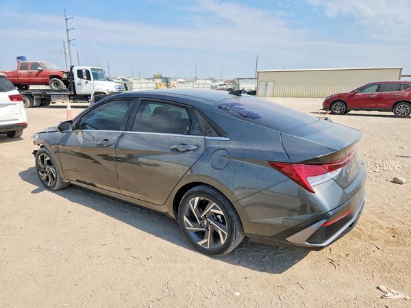 2024 HYUNDAI ELANTRA