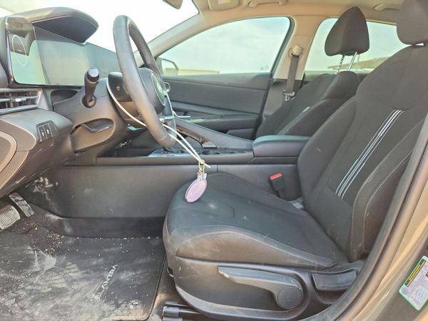 2024 HYUNDAI ELANTRA