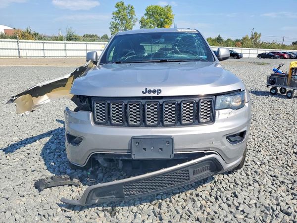2019 JEEP GRAND CHEROKEE Laredo