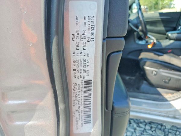 2019 JEEP GRAND CHEROKEE Laredo