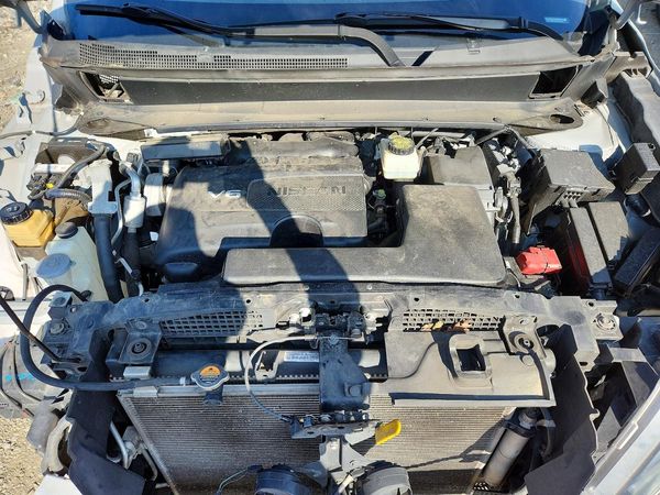 2019 NISSAN PATHFINDER — Engine bay