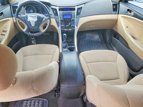 2013 HYUNDAI SONATA