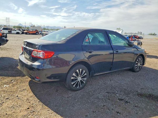 2013 TOYOTA COROLLA