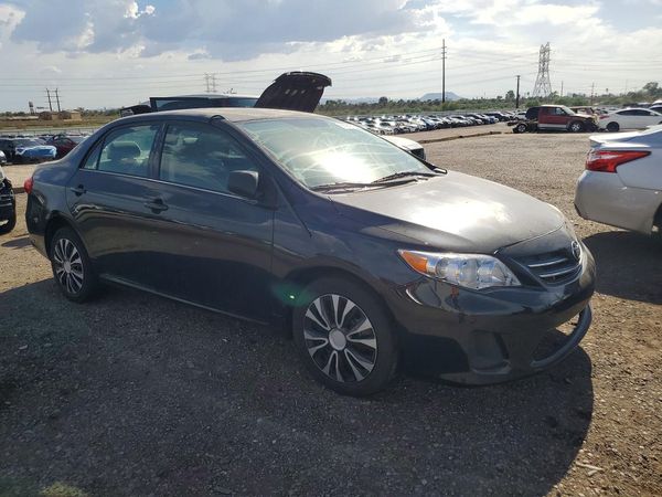2013 TOYOTA COROLLA