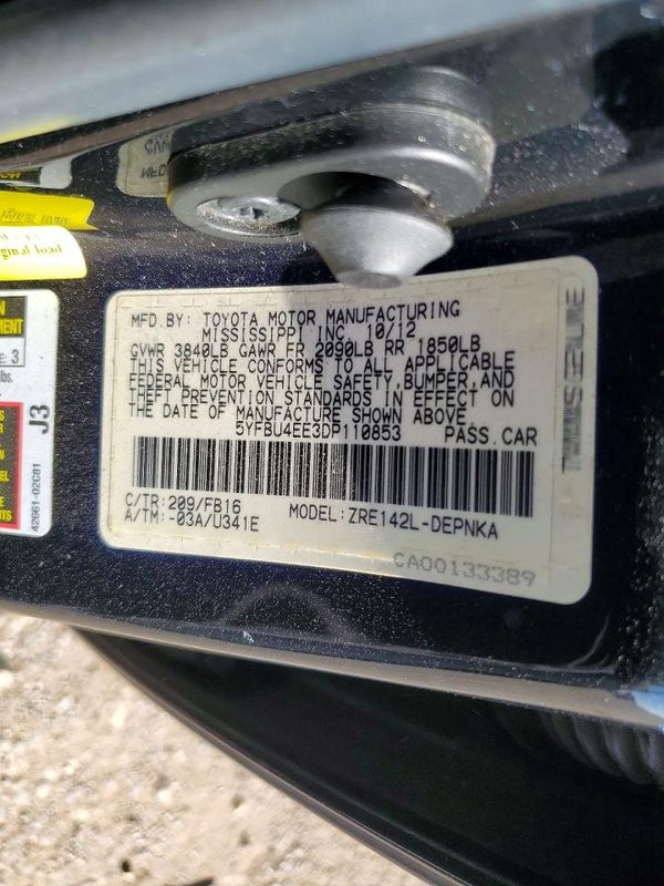 2013 TOYOTA COROLLA